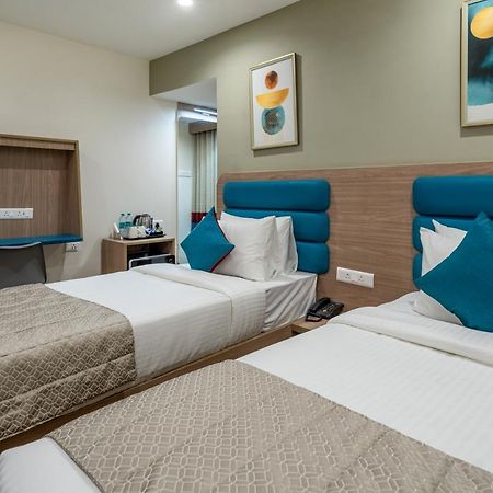 Hotel Viera Elite - Jubilee Hills Hyderabad Exterior foto